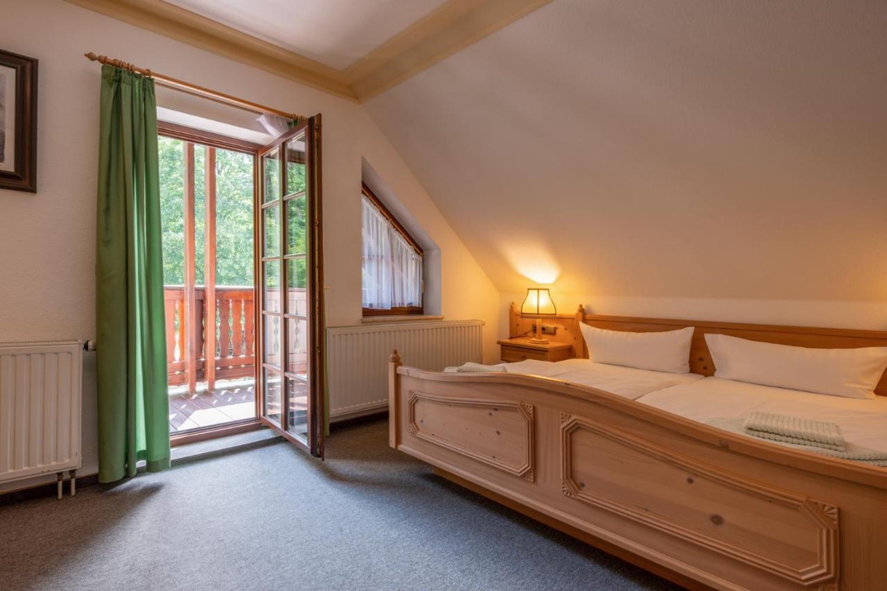 Zur Margarethenmuehle - Landgasthof Und Waldhotel Rosswein Kültér fotó